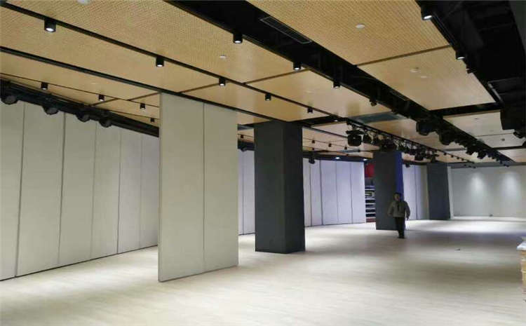 24厚乒乓球館木地板廠家報(bào)價表