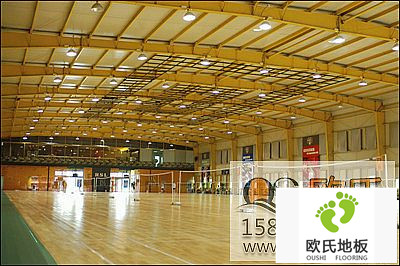體育木地板復(fù)雜的結(jié)構(gòu)造就其強(qiáng)大的性能
