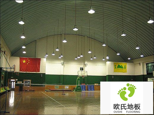 被水浸泡過(guò)的體育實(shí)木地板應(yīng)如何處理？