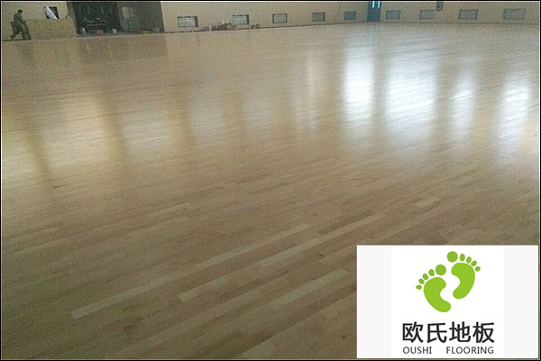 山西大同縣體育館運(yùn)動木地板案例