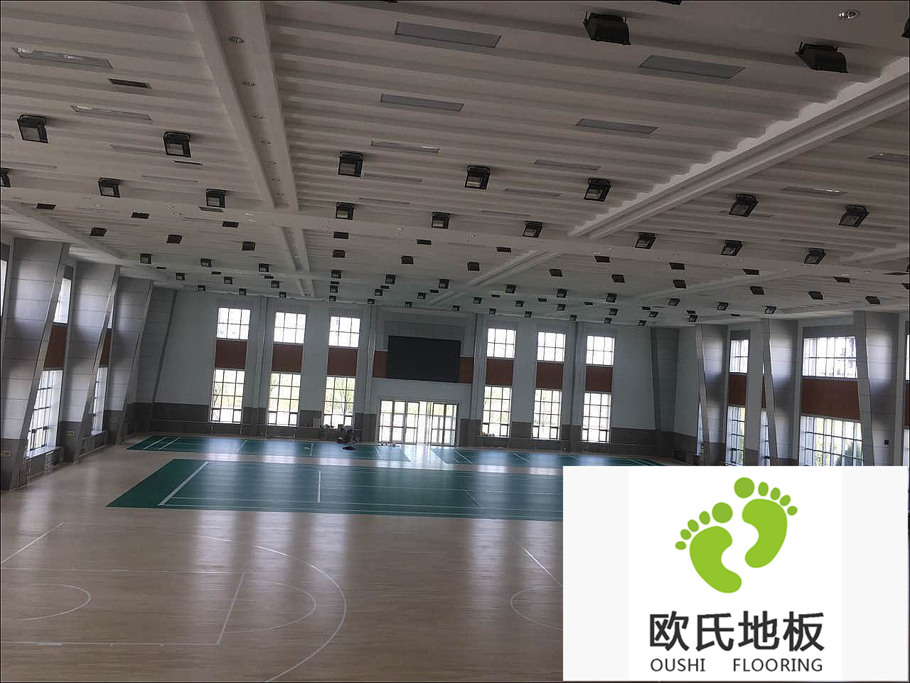 寧夏銀川體育運(yùn)動地板：銀川消防總隊(duì)培訓(xùn)基地室內(nèi)體育館運(yùn)動木地板案例