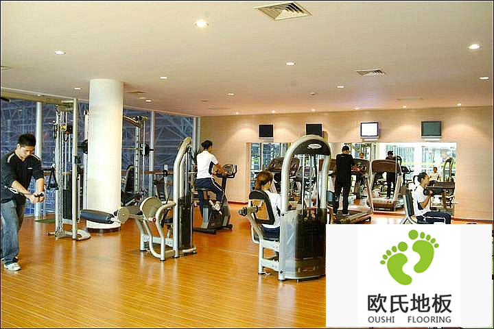 室內(nèi)健身運(yùn)動應(yīng)該選擇什么類型的地板？