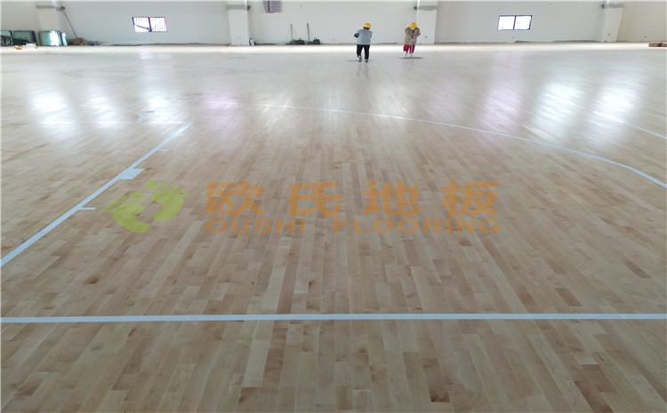 冮蘇宿遷項(xiàng)里學(xué)?；@球館木地板案例